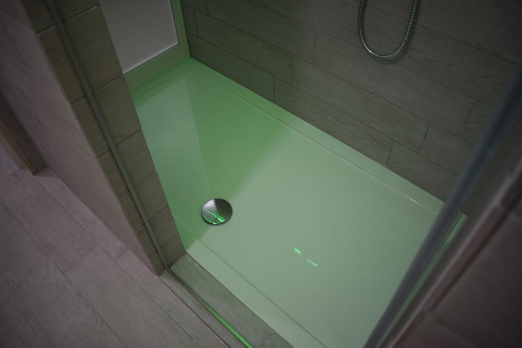 Shower Shows Marsala Quarto foto