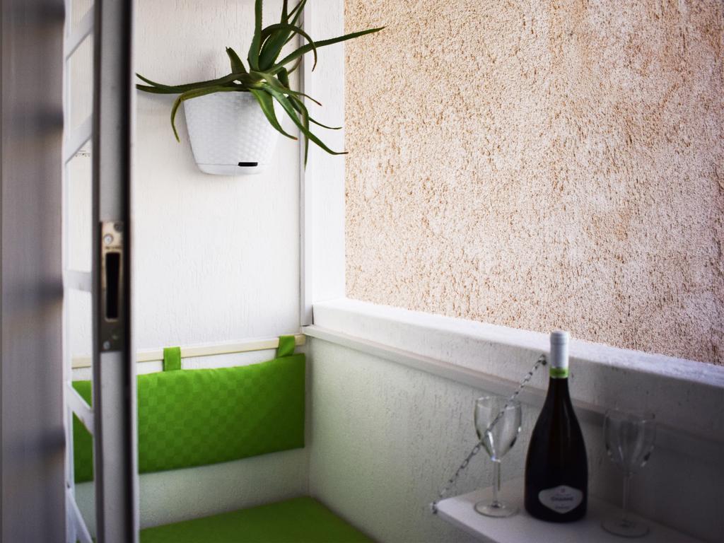 Shower Shows Marsala Exterior foto